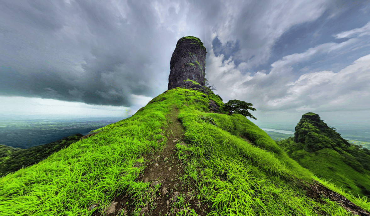 gorakhgad fort trek difficulty level